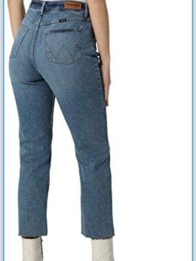 Wrangler women's high-rise true straight crop denim comfortable blue Jeans sz 8